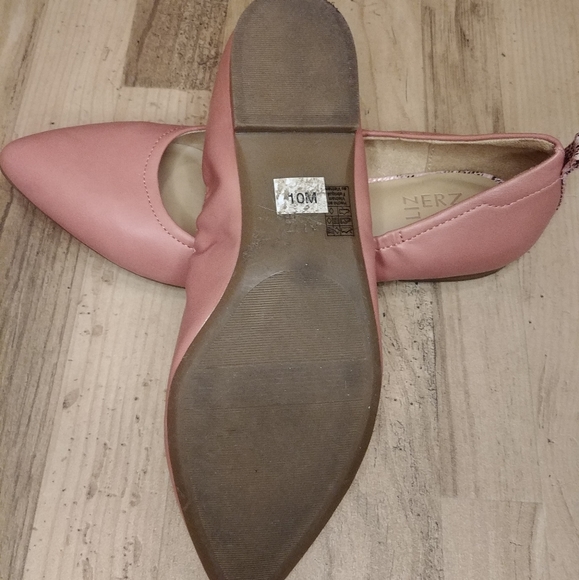 Naturalizer Ballet Flats - Picture 2 of 4
